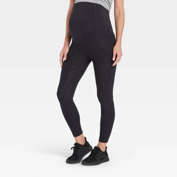 NWT Ingrid & Isabel Over Belly Embossed‎ Active Maternity Leggings - Picture 1 of 11